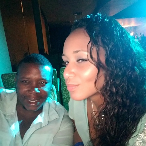 Meet your Posher, Chris - Picture 2 of 6